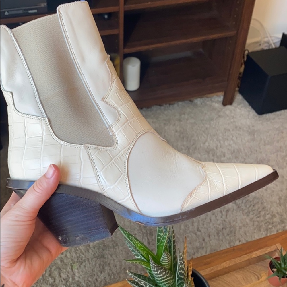 & Other Stories White Cowboy Bootie